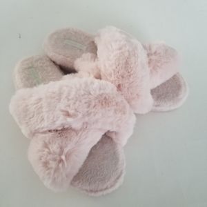 HALLUCI Cross Band Soft Plush Fleece SLIPP…